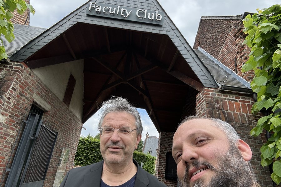 Prof. Berekovic und Dr. Mulhem im Fakultätsclub in Leuven